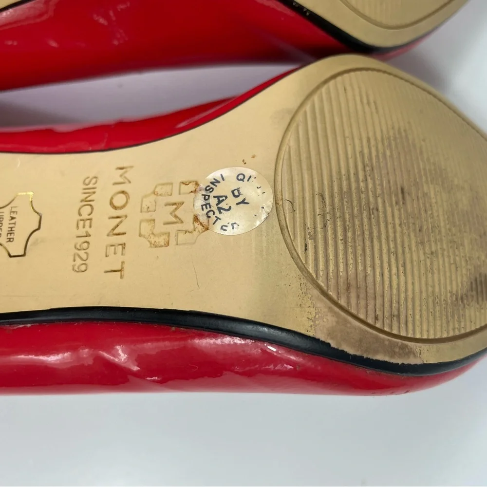 Monet Coral‎ Patent Leather 2 1/2 inch Heels, Size 6 1/2